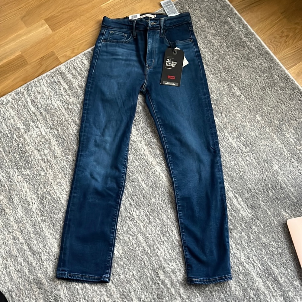Levi’s high rise straight cropped jeans
